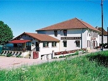 מלון Montmelard Logis Le Saint Cyr מראה חיצוני תמונה